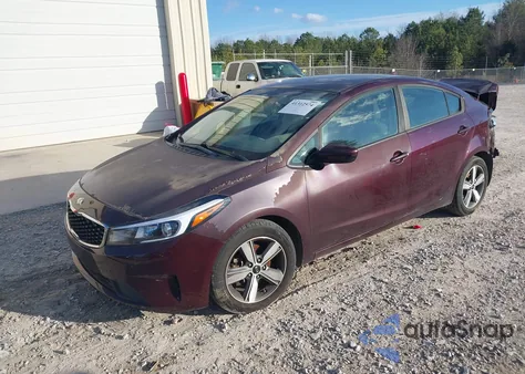 2018 Kia Forte Lx z USA, uszkodzony, nr VIN 3KPFL4A77JE257105